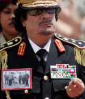 Каддафи с фотографий Омара аль Мухтара