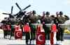 Турецкая армия несет…