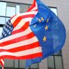 Флаги ЕС и США. Архивное фото