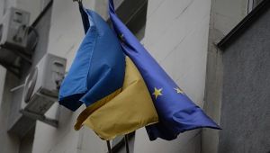 Флаги Украины и Евро…