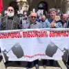 В родном городе Сталина в Грузии тысячи жителей вышли на митинг и шествие в честь Победы