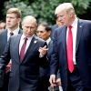 Коротко, но по делу: Путин и Трамп согласовали план по Сирии 'на ходу' (Путин и Трамп во время кратного общения согласовали заявление по Сирии) Путин и Трамп во вре…