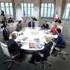 'Большая семерка' боится Путина (Рабочая встреча на полях саммита G7 в Биаррице, Франция | © AP Photo / Markus Schreiber) Рабочая встреча на п…