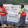 Süddeutsche Zeitung (Германия): 'Спутник V' — почти как новая нефть (Партия вакцины Sputnik V в международном аэропорту в Буэнос-Айресе, Аргентина | © REUTERS, Agustin Marcarian) Партия вакцины Sputn…