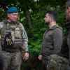 Зеленский приехал на позиции украинских боевиков под Донецком