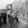 35 лет падению Берлинской стены. Жалеть о новом расколе Германии не будем